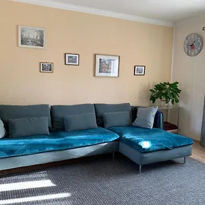  Appartement Mit Garten In